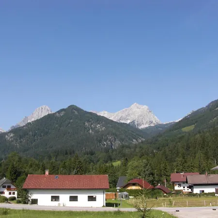 Hotel Garni Buertlmair 3*