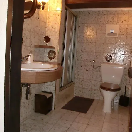 Garni Buertlmair 3* هينترستودر