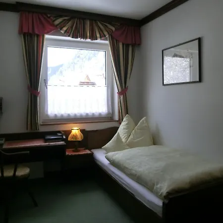 Garni Buertlmair 3* هينترستودر